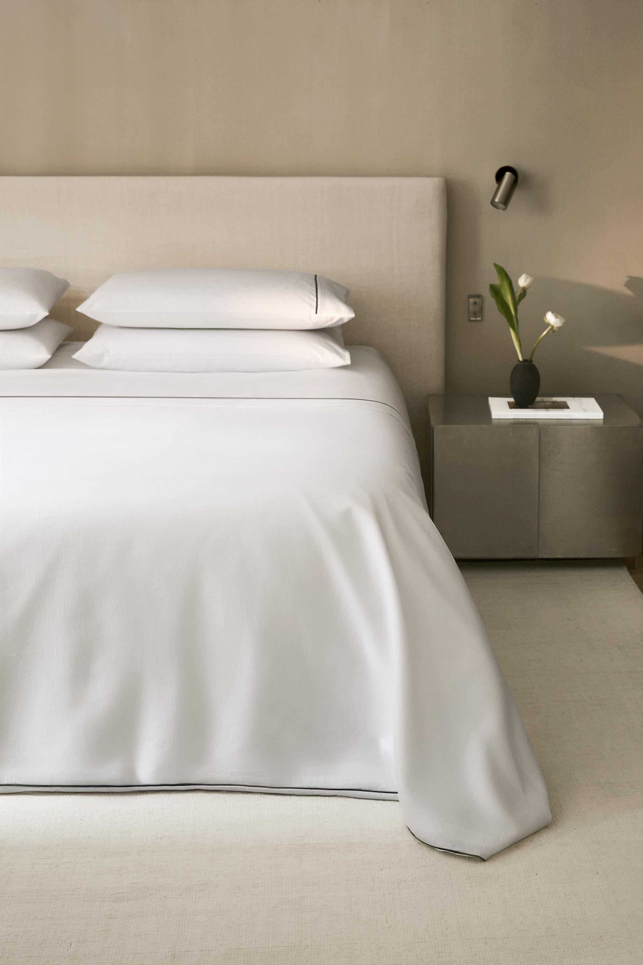 PIQUÉ PIPING DUVET COVER